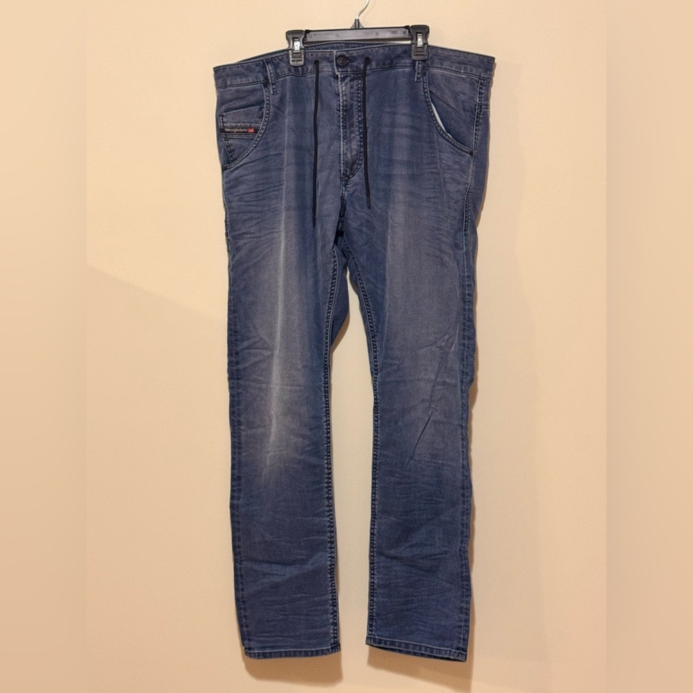Diesel Relaxed Fit jogg jeans
